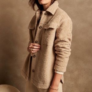 Banana Republic Sherpa Shacket, Champagne Toast size Small
